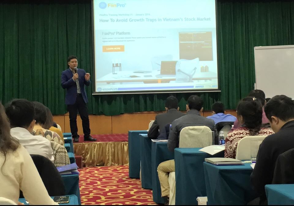 “How to Avoid Growth Traps in Vietnam’s Stock Market” Workshop Provides Participants Insights to Take Away “How to Avoid Growth Traps in Vietnam’s Stock Market” Workshop Provides Participants Insights to Take Away
